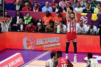 c3b36e70 peters olympiacos fener