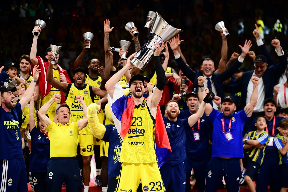[378184] euroleague 2024 2025 / final 4 ΑΜΠΟΥ ΝΤΑΜΠΙ / ΤΕΛΙΚΟΣ / ΜΟΝΑΚΟ ΦΕΝΕΡΜΠΑΧΤΣΕ (klodian lato / eurokinissi)