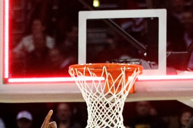 eskavde buzzer beater