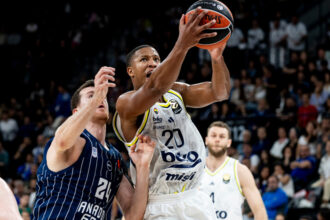 f2000b35 fenerbahçe beko anadolu efes devon hall