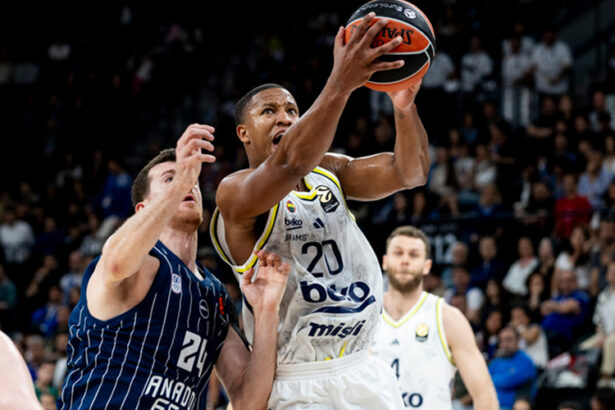 f2000b35 fenerbahçe beko anadolu efes devon hall