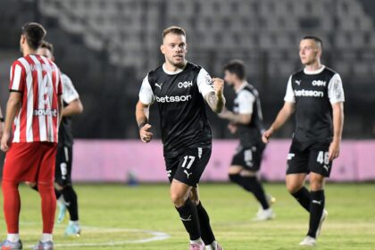 oficretefc gonzalez panserraikos