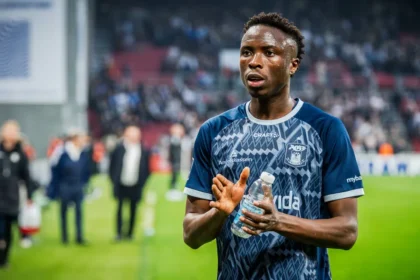 26cdc39e 6a9a 4302 8b59 dbd470cde11f