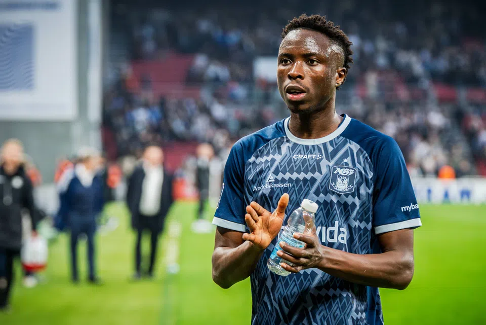 26cdc39e 6a9a 4302 8b59 dbd470cde11f