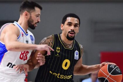 56c05c5c elijah mitrou long panionios aris